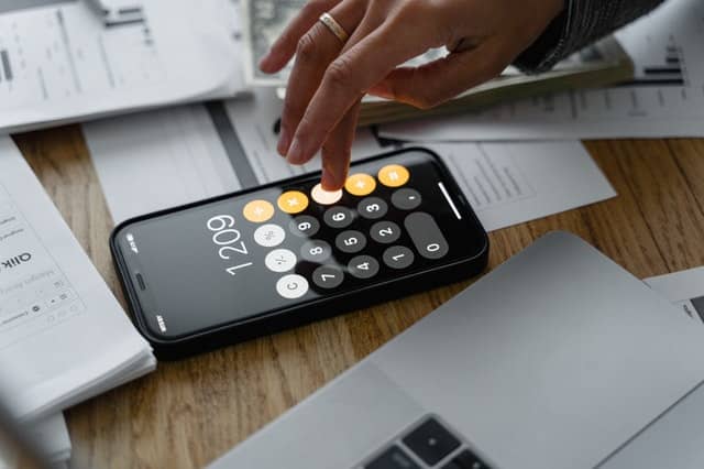 Le calcul de la paie et ses difficultés : comment simplifier votre processus RH ?